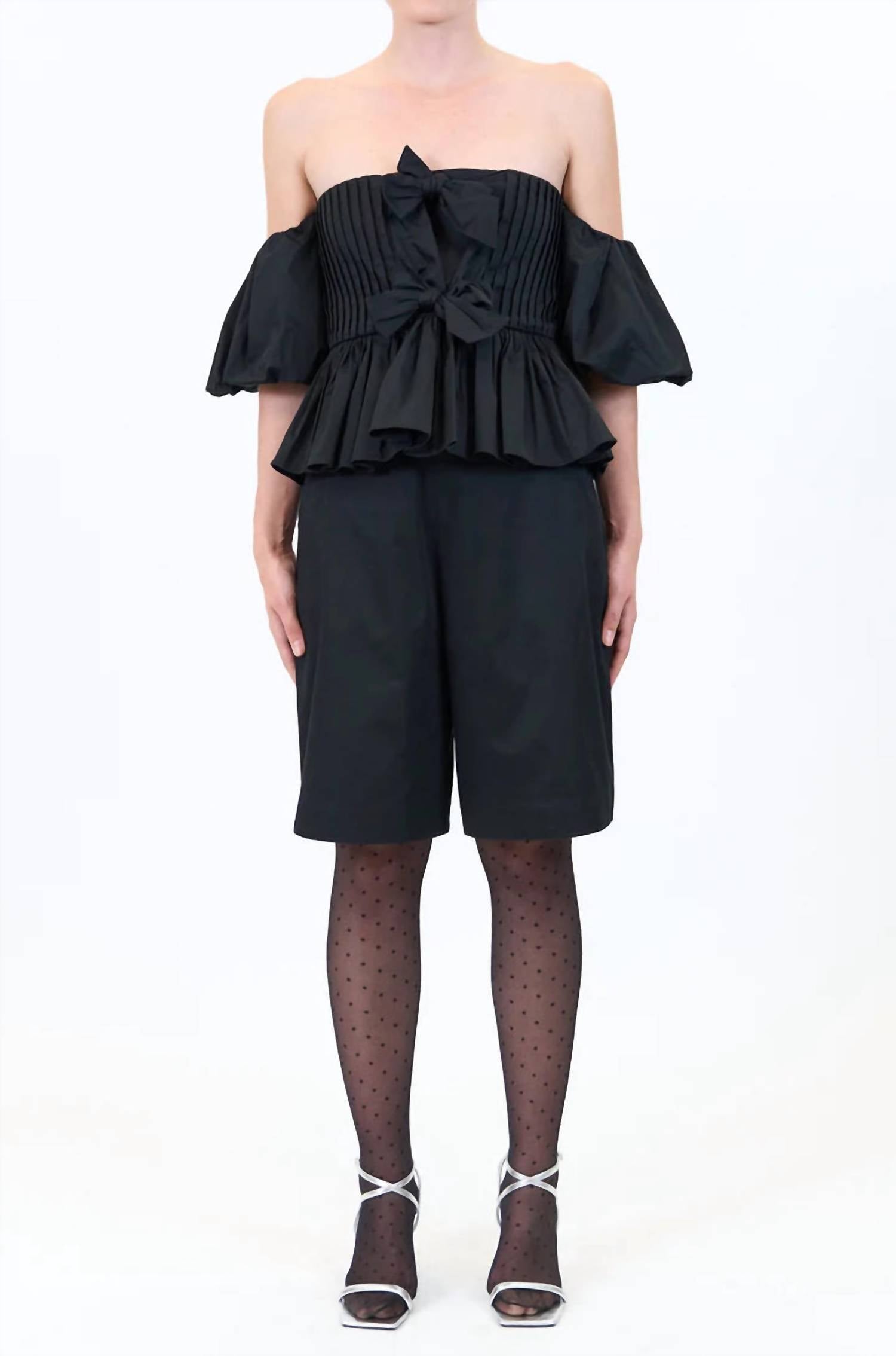 Топ Rhea черного цвета HUNTER BELL
Топ Rhea черного цвета HUNTER BELL