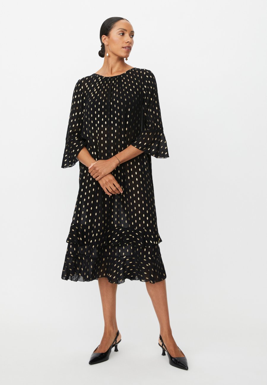 Платье Masai MaNolessa, Schwarz/Black
Платье Masai MaNolessa, Schwarz/Black