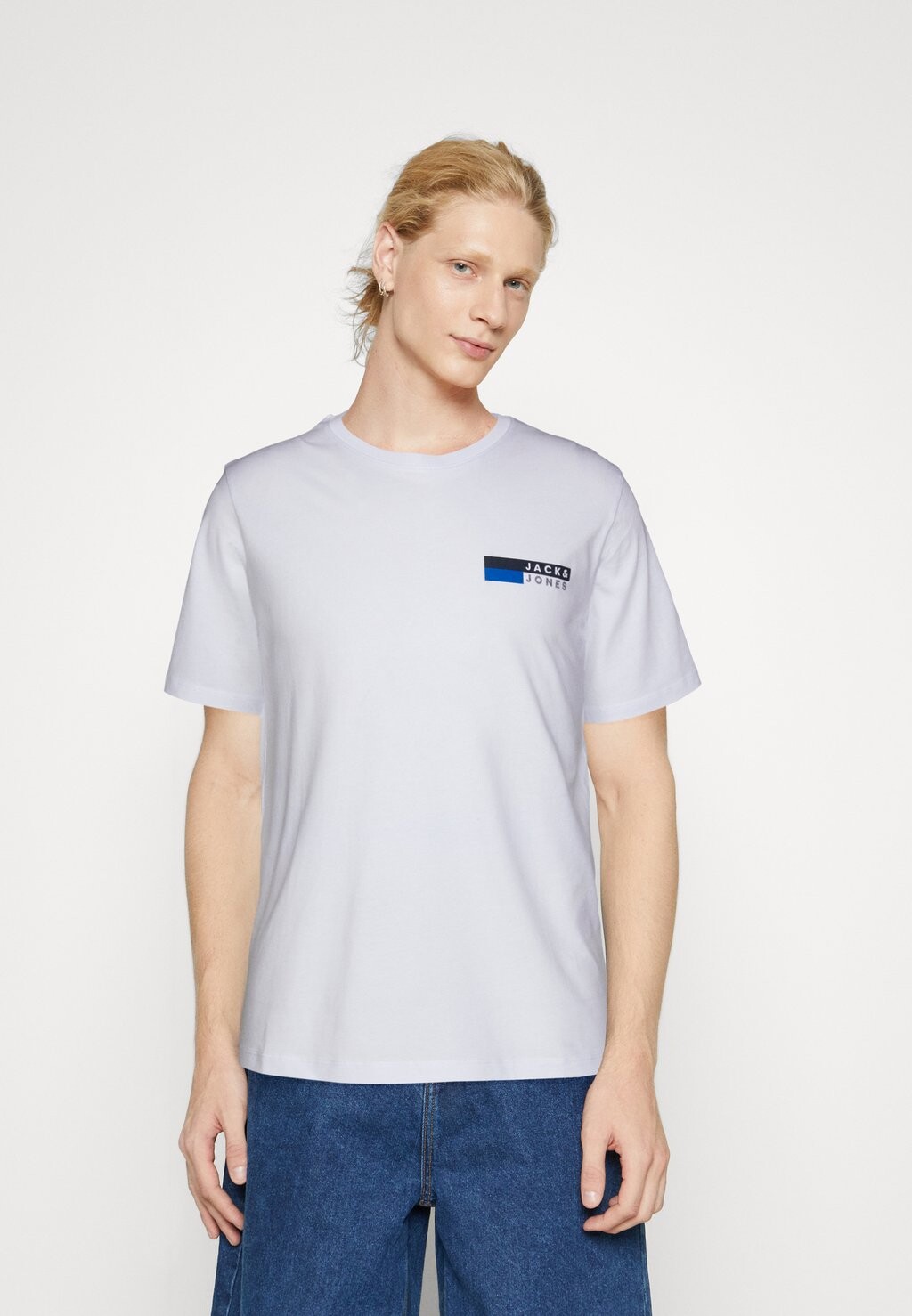 Футболка с принтом O-NECK Jack & Jones, цвет white
Футболка с принтом O-NECK Jack & Jones, цвет white