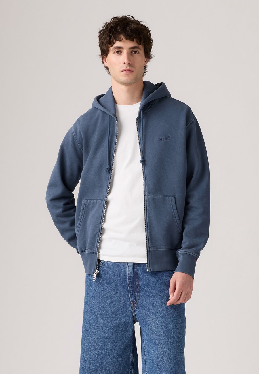 Толстовка Levi's AUTHENTIC FULL, Sargasso Sea/Dark Blue
Толстовка Levi's AUTHENTIC FULL, Sargasso Sea/Dark Blue