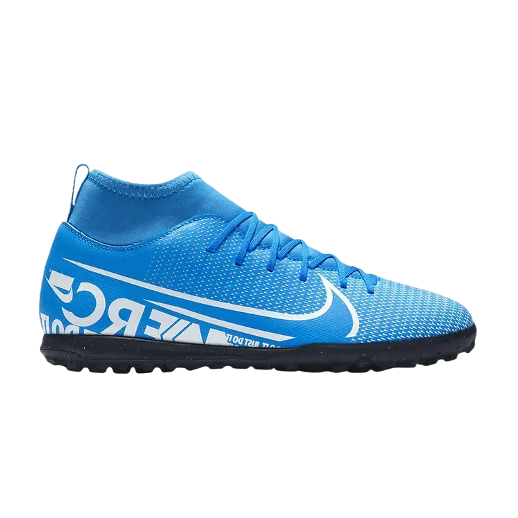Бутсы Nike Mercurial Superfly 7 Club TF GS 'New Lights', синий
Бутсы Nike Mercurial Superfly 7 Club TF GS 'New Lights', синий