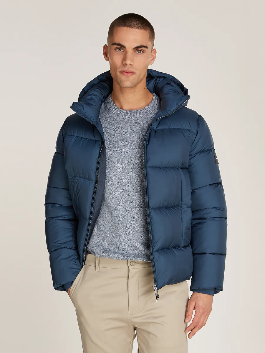 Куртка Calvin Klein для активного отдыха "HOODED QUILT PUFFER MW", с капюшоном и нашивкой с логотипом, цвет Ink