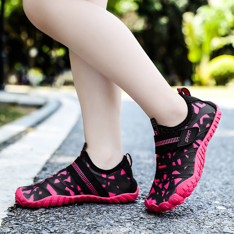 Пляжная обувь SBART Mulbon, нескользящая быстросохнущая повседневная обувь с пятью пальцами, обувь для фитнеса со скакалкой, розово-красная w13 29-38
Пляжная обувь SBART Mulbon, нескользящая быстросохнущая повседневная обувь с пятью пальцами, обувь для фитнеса со скакалкой, розово-красная w13 29-38