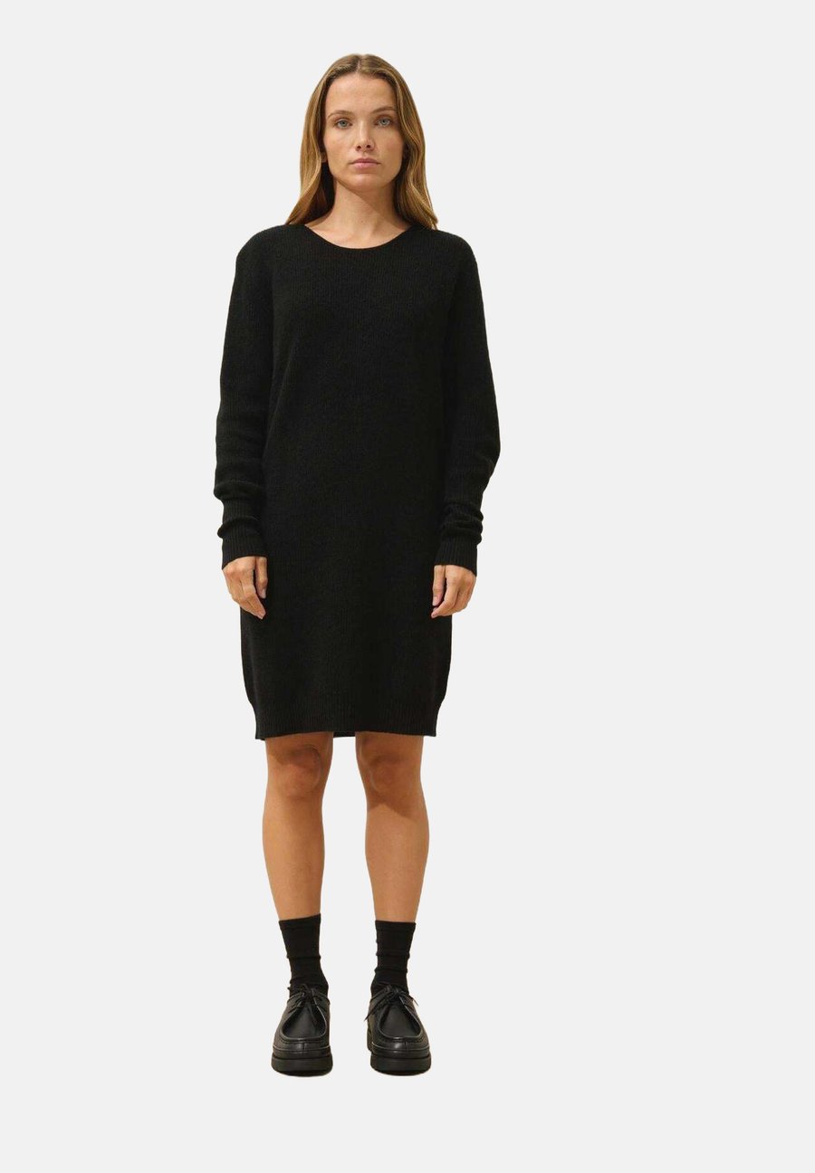 Платье Just Cashmere AURELINE ROUND NECK, Black
Платье Just Cashmere AURELINE ROUND NECK, Black