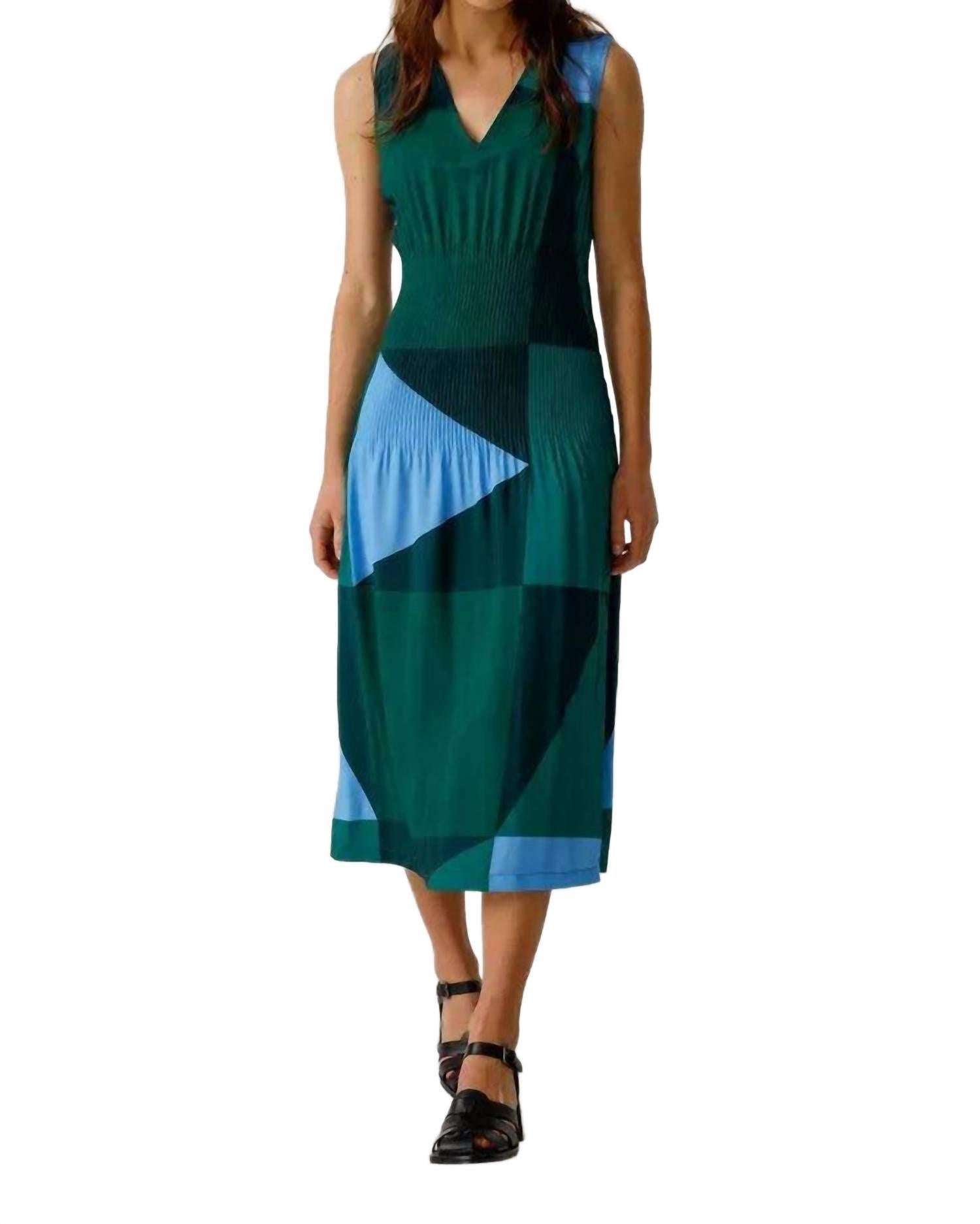 SKFK Платье EA Geo в разноцветном исполнении
SKFK Платье EA Geo в разноцветном исполнении