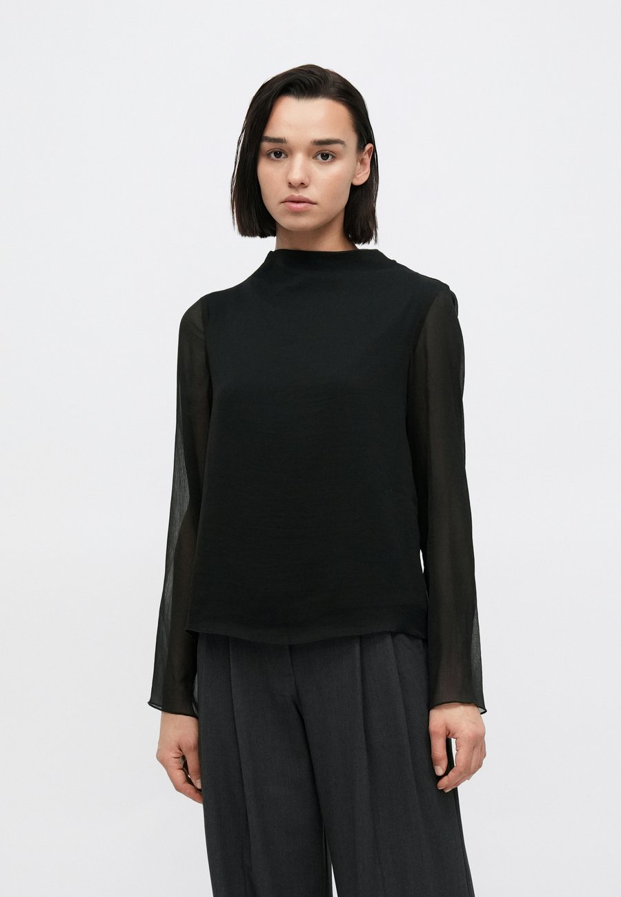 Блуза VILA VIFEMI FUNNEL NECK, Black Beauty/Black
Блуза VILA VIFEMI FUNNEL NECK, Black Beauty/Black