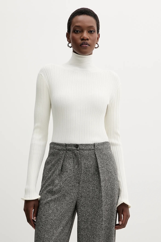 Свитер Marella, бежевый
Свитер Marella, бежевый