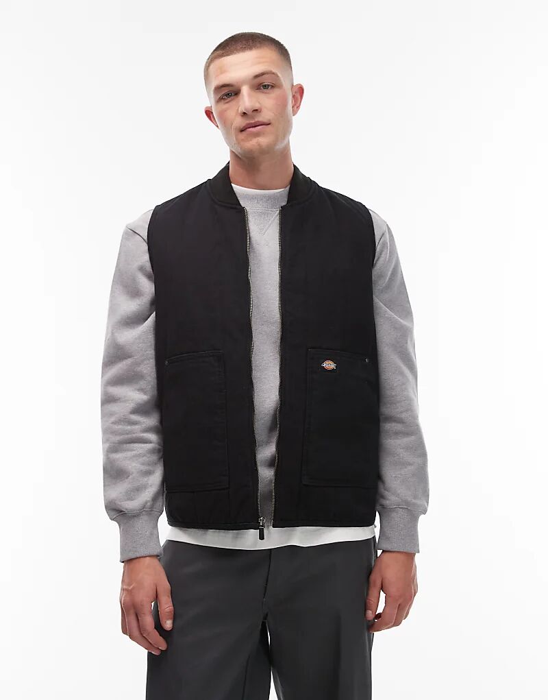 Стеганый холщовый жилет Dickies черного цвета
Стеганый холщовый жилет Dickies черного цвета