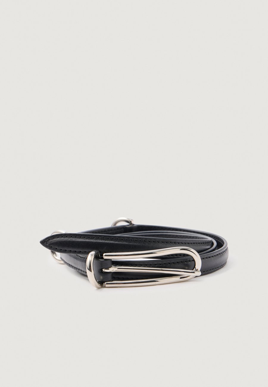 Ремень Liffner THREE KEEPERS BELT, Black
Ремень Liffner THREE KEEPERS BELT, Black