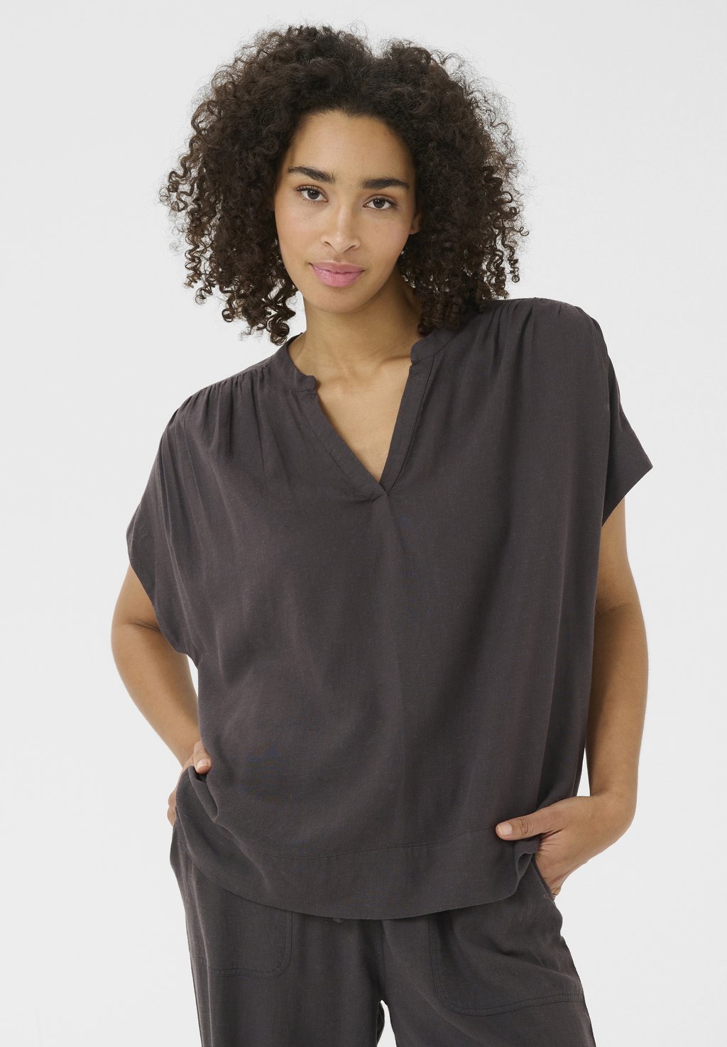 Блуза KAMILIA WING SL Kaffe, черный
Блуза KAMILIA WING SL Kaffe, черный