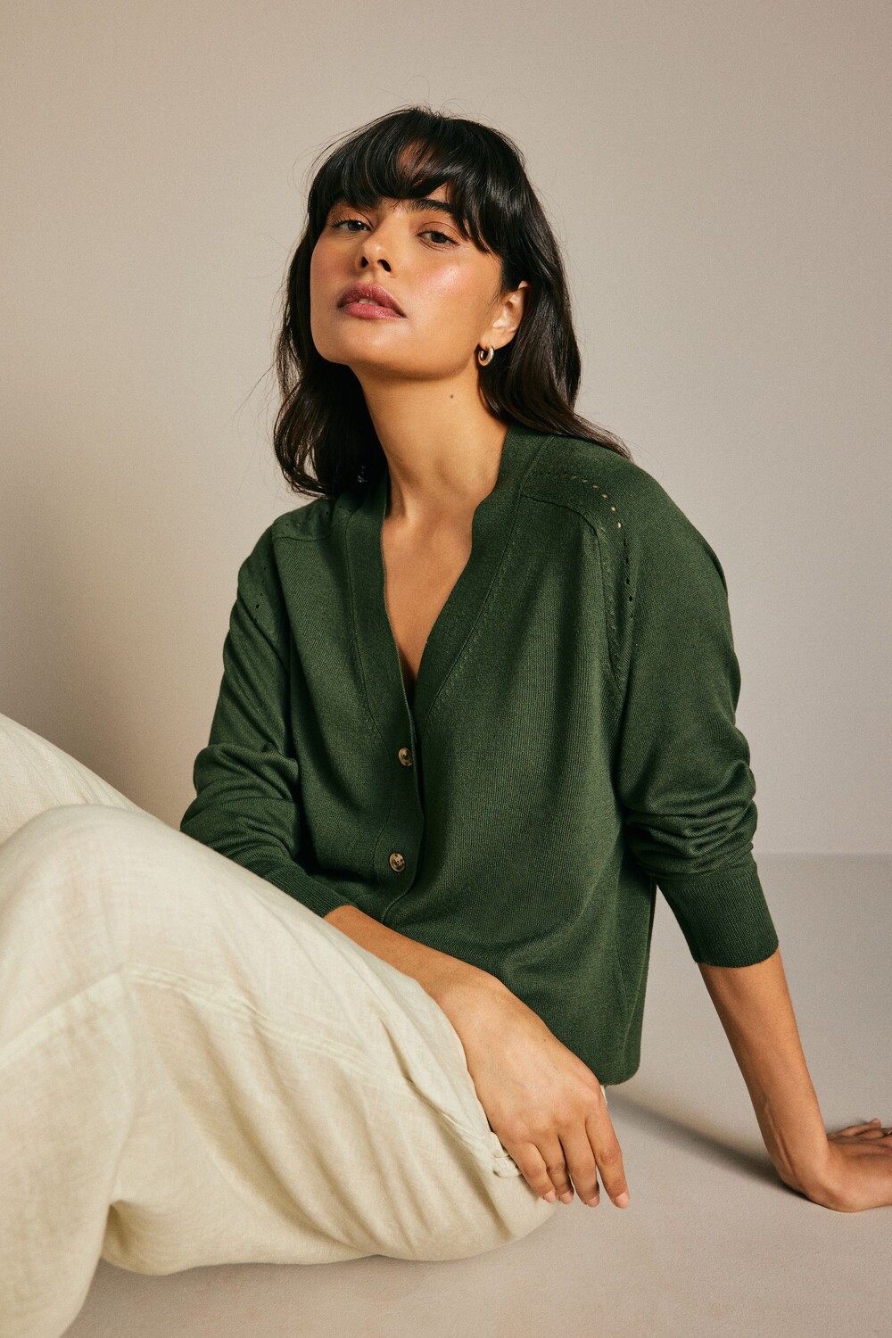 Мягкий на ощупь вязаный кардиган на пуговицах Next, зеленый
Мягкий на ощупь вязаный кардиган на пуговицах Next, зеленый