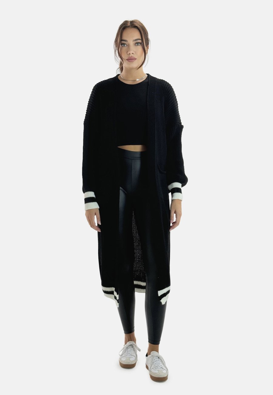 Кардиган Elara Cardigan, Schwarz/Black
Кардиган Elara Cardigan, Schwarz/Black