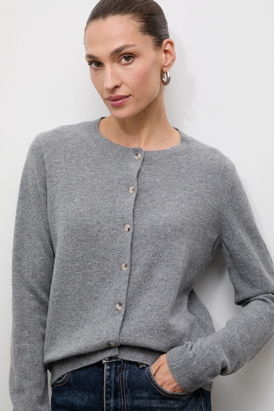 Кардиган из мериносовой шерсти Answear.Lab, серый
Кардиган из мериносовой шерсти Answear.Lab, серый