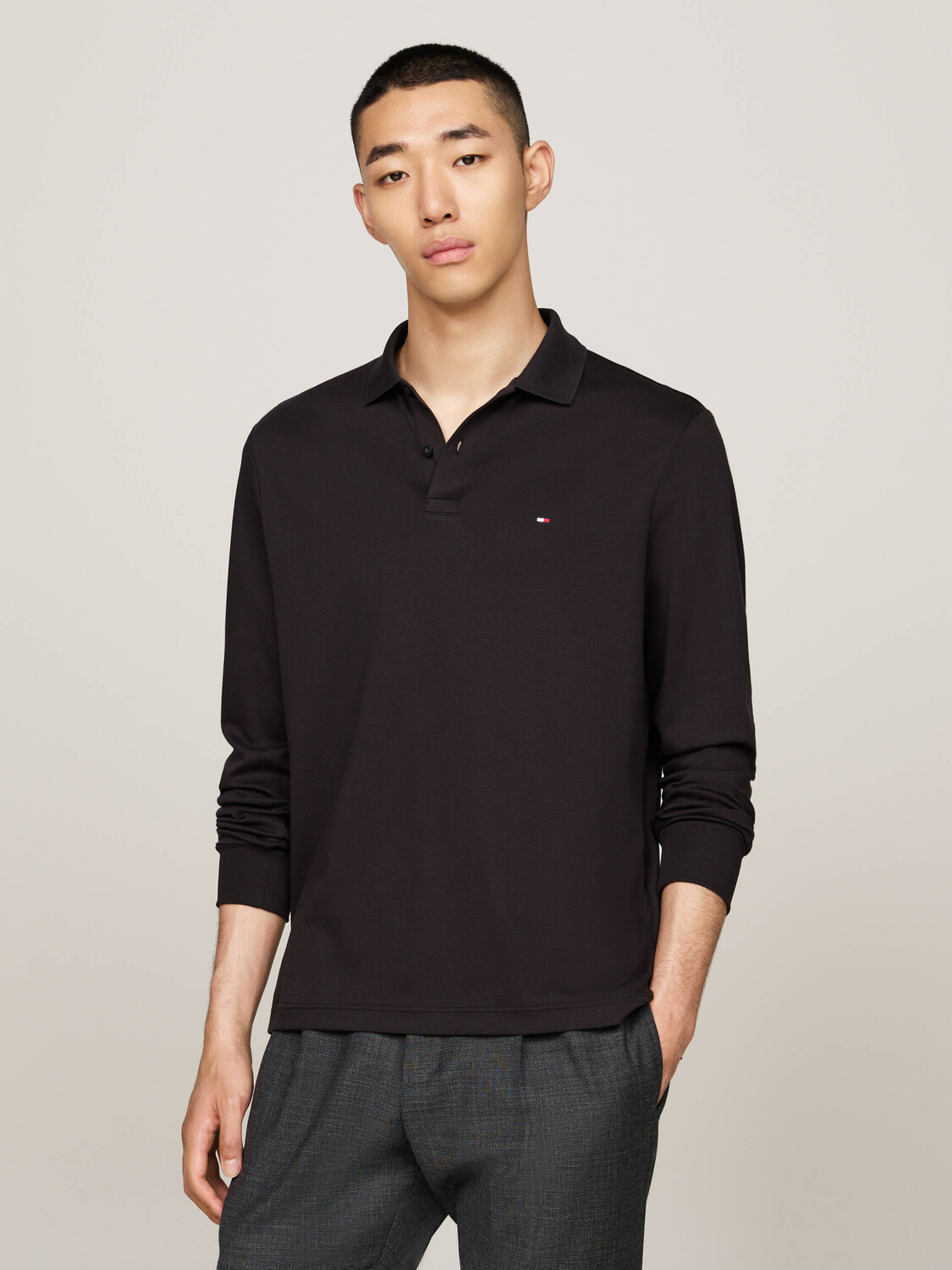 Поло Tommy Hilfiger Regular Fit, черный
Поло Tommy Hilfiger Regular Fit, черный