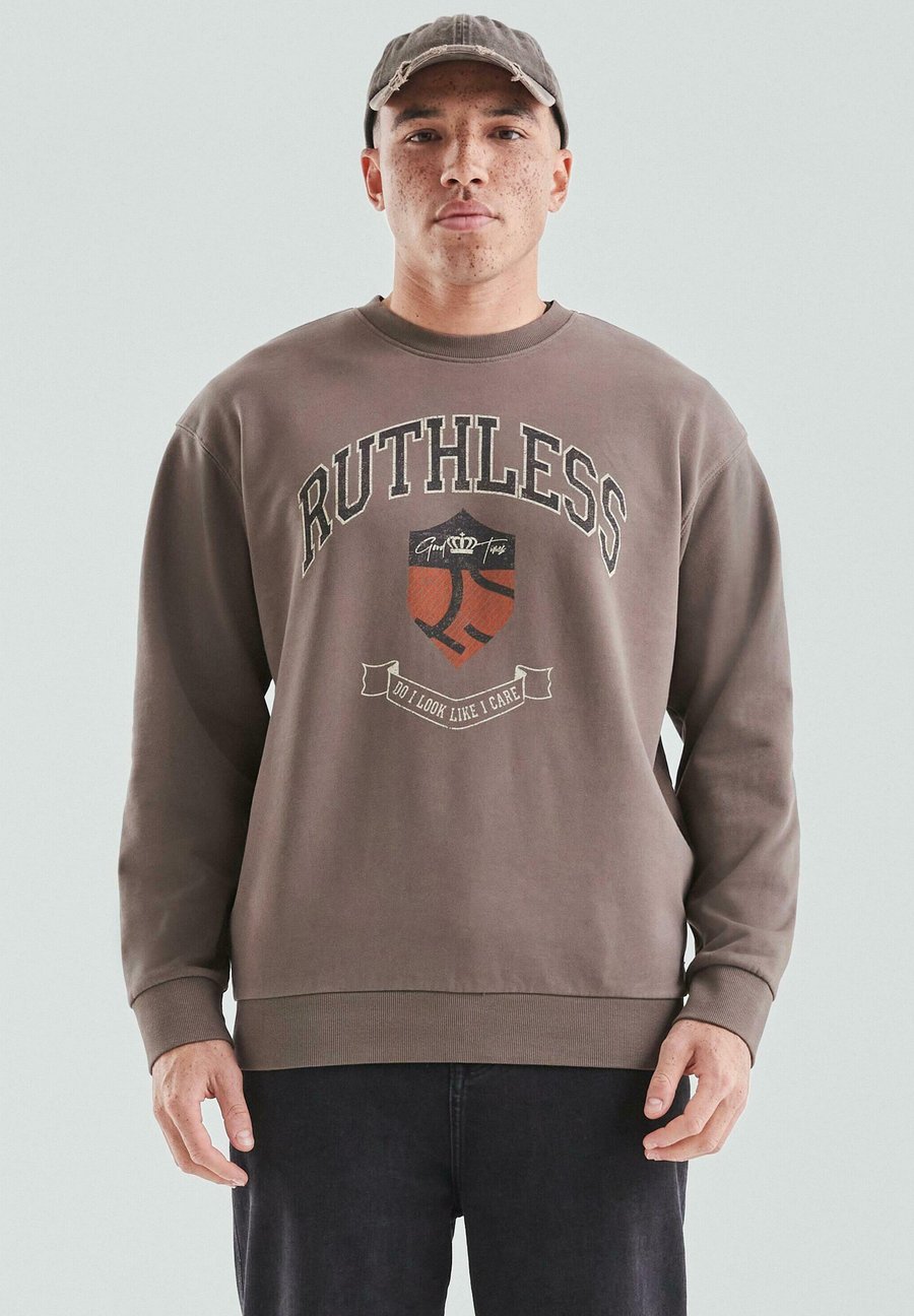 Толстовка QS Sweatshirt, Braun/Brown
Толстовка QS Sweatshirt, Braun/Brown