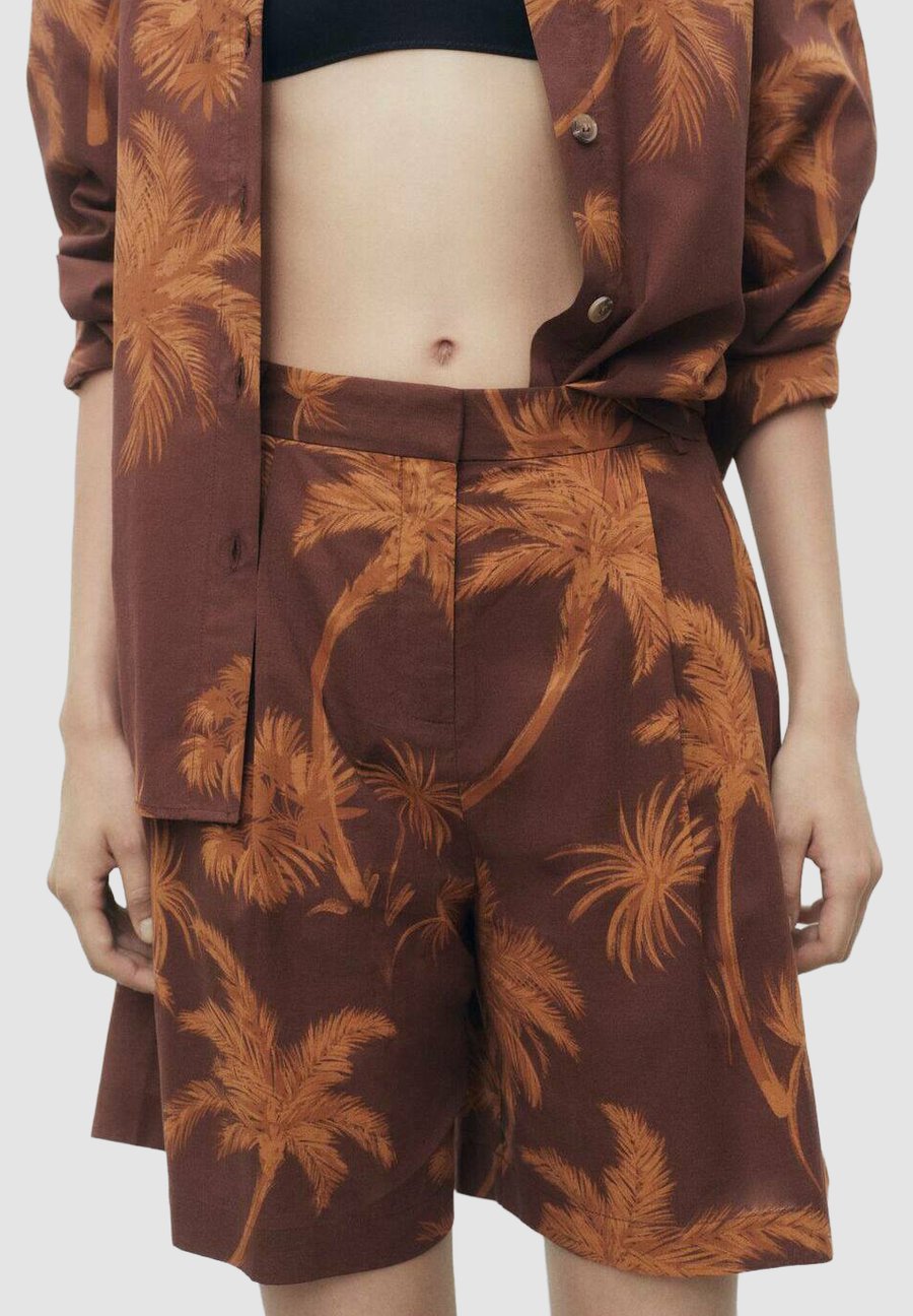 Шорты Mango BERMUDA WITH PALM TREE , Brown
Шорты Mango BERMUDA WITH PALM TREE , Brown