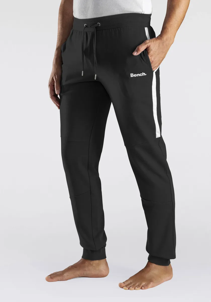 Bench Спортивные брюки для домашней одежды с манжетами на концах штанин Bench Loungewear, черный
Bench Спортивные брюки для домашней одежды с манжетами на концах штанин Bench Loungewear, черный