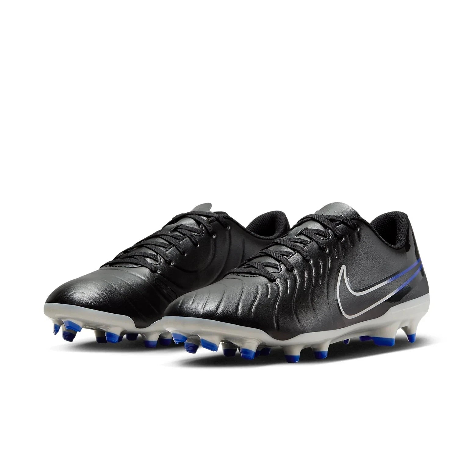 Футбольные бутсы Nike Tiempo Legend 10 Club DV4344-040 мужские, черные, кожаные, MG, UWU747 Nike, черный
Футбольные бутсы Nike Tiempo Legend 10 Club DV4344-040 мужские, черные, кожаные, MG, UWU747 Nike, черный