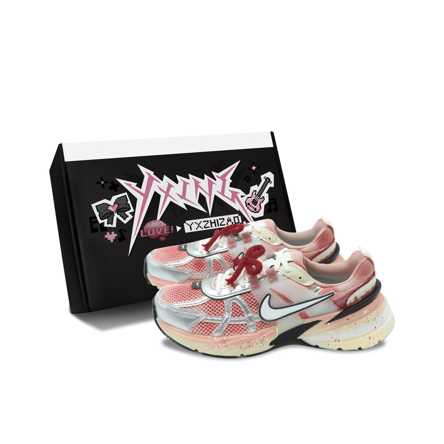 Кроссовки для бега V2K Run женские с низким верхом, красные/серебристые/белые/желтые/черные Nike
Кроссовки для бега V2K Run женские с низким верхом, красные/серебристые/белые/желтые/черные Nike