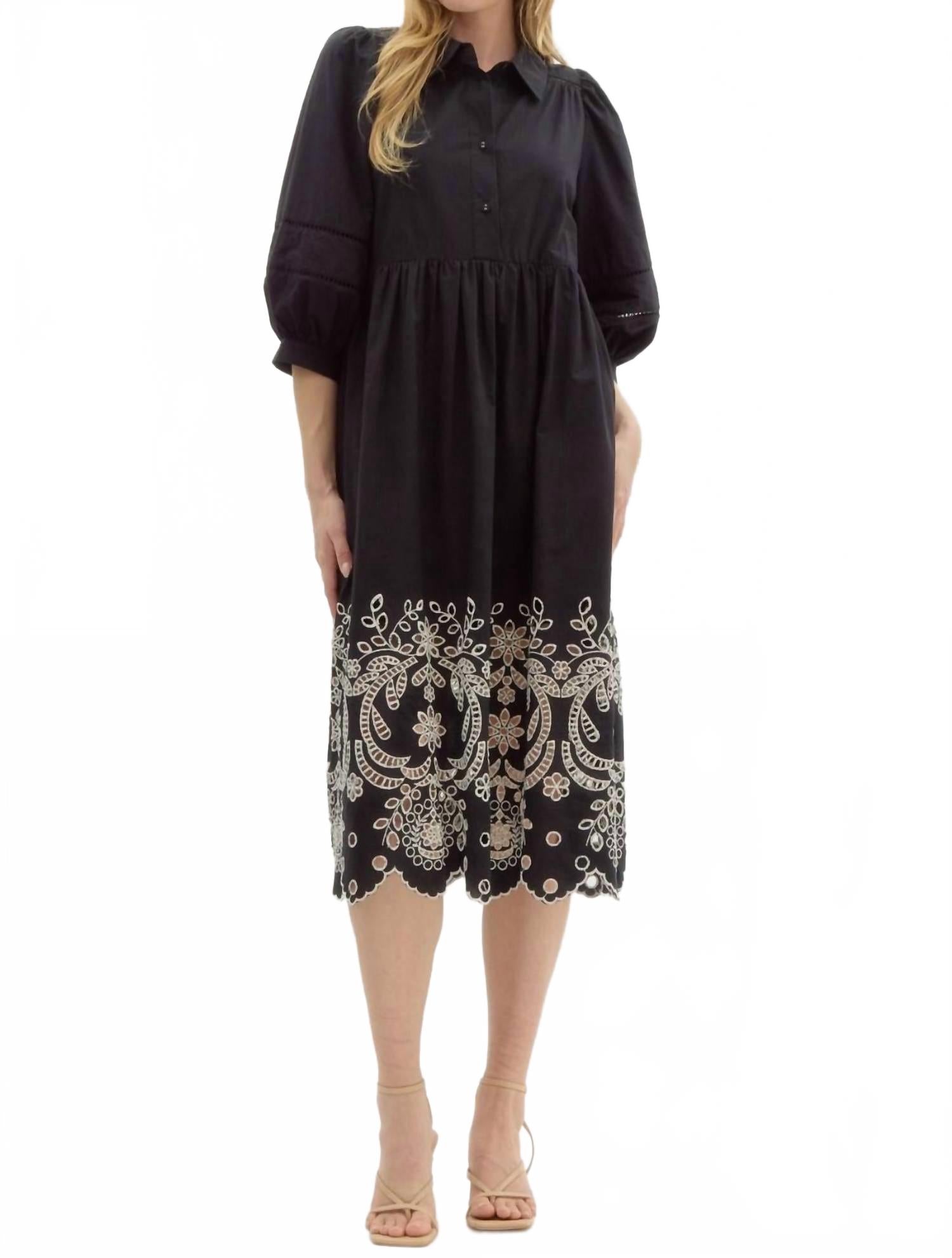 Черное платье миди с цветочным подолом Entro
Черное платье миди с цветочным подолом Entro