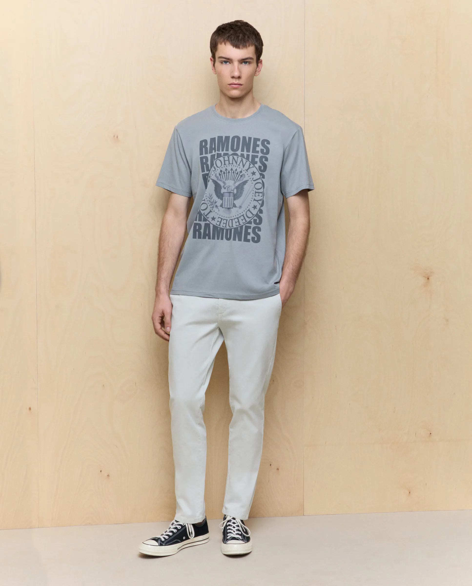 Хлопковые мужские брюки чинос slim с эффектом поношенности Easy Wear, цвет Hielo
Хлопковые мужские брюки чинос slim с эффектом поношенности Easy Wear, цвет Hielo