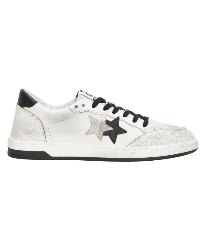 Белые кожаные кроссовки с черными деталями 2Star, мультиколор
Белые кожаные кроссовки с черными деталями 2Star, мультиколор