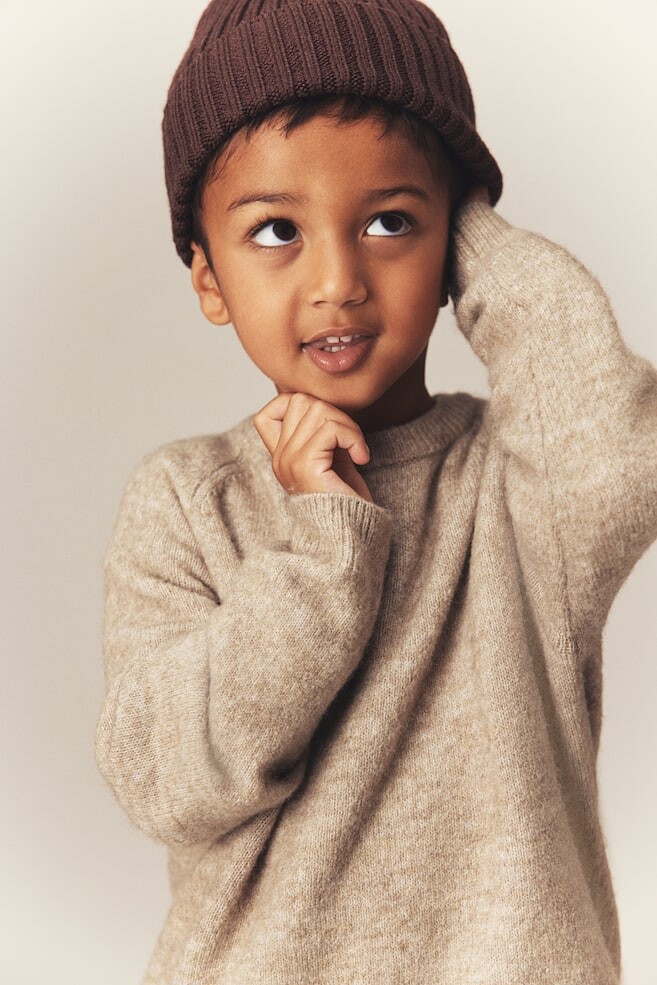 Свитер с рукавами реглан H&M, бежевый
Свитер с рукавами реглан H&M, бежевый