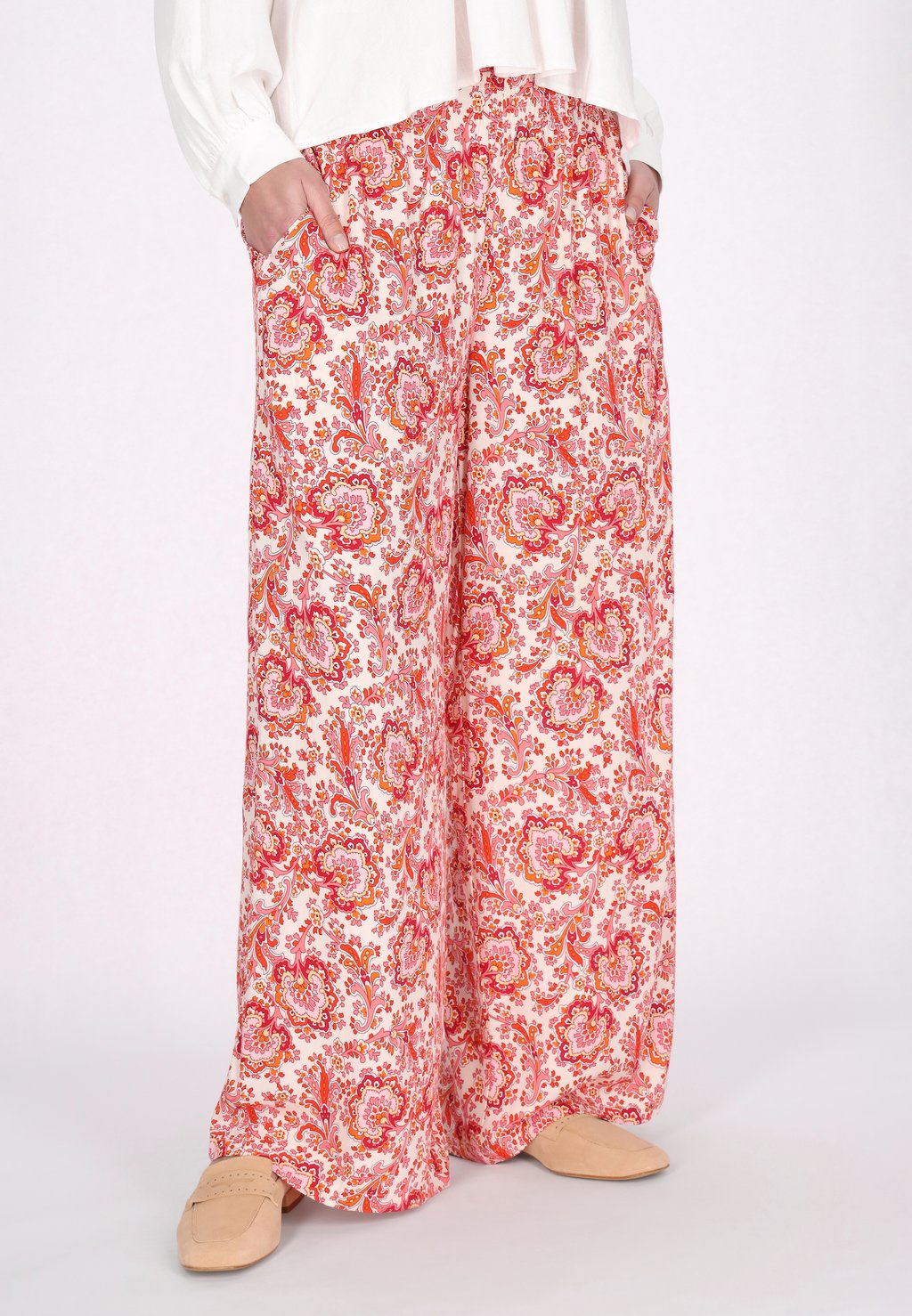 Брюки usha, красный
Брюки usha, красный