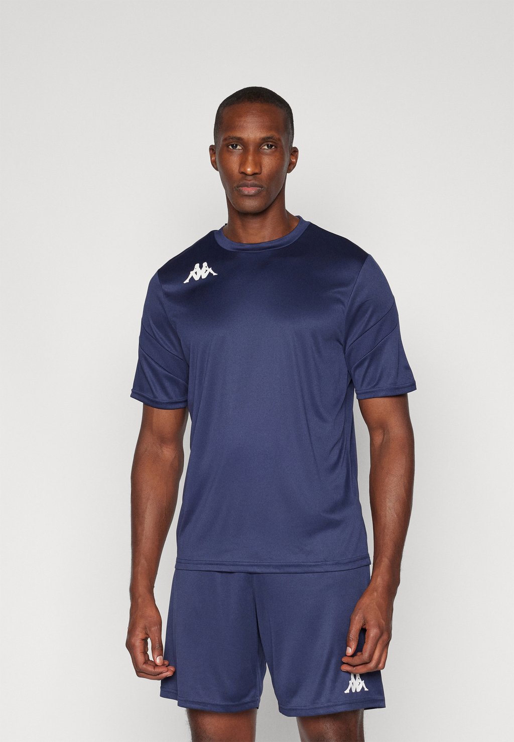 Базовая футболка Kappa, темно-синий
Базовая футболка Kappa, темно-синий