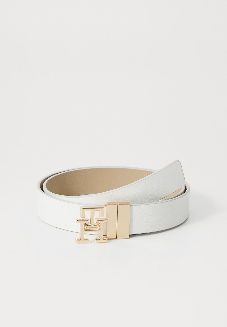 Ремень Tommy Hilfiger MODERN REV, Ivory Silk/Sandalwood/Off-White
Ремень Tommy Hilfiger MODERN REV, Ivory Silk/Sandalwood/Off-White