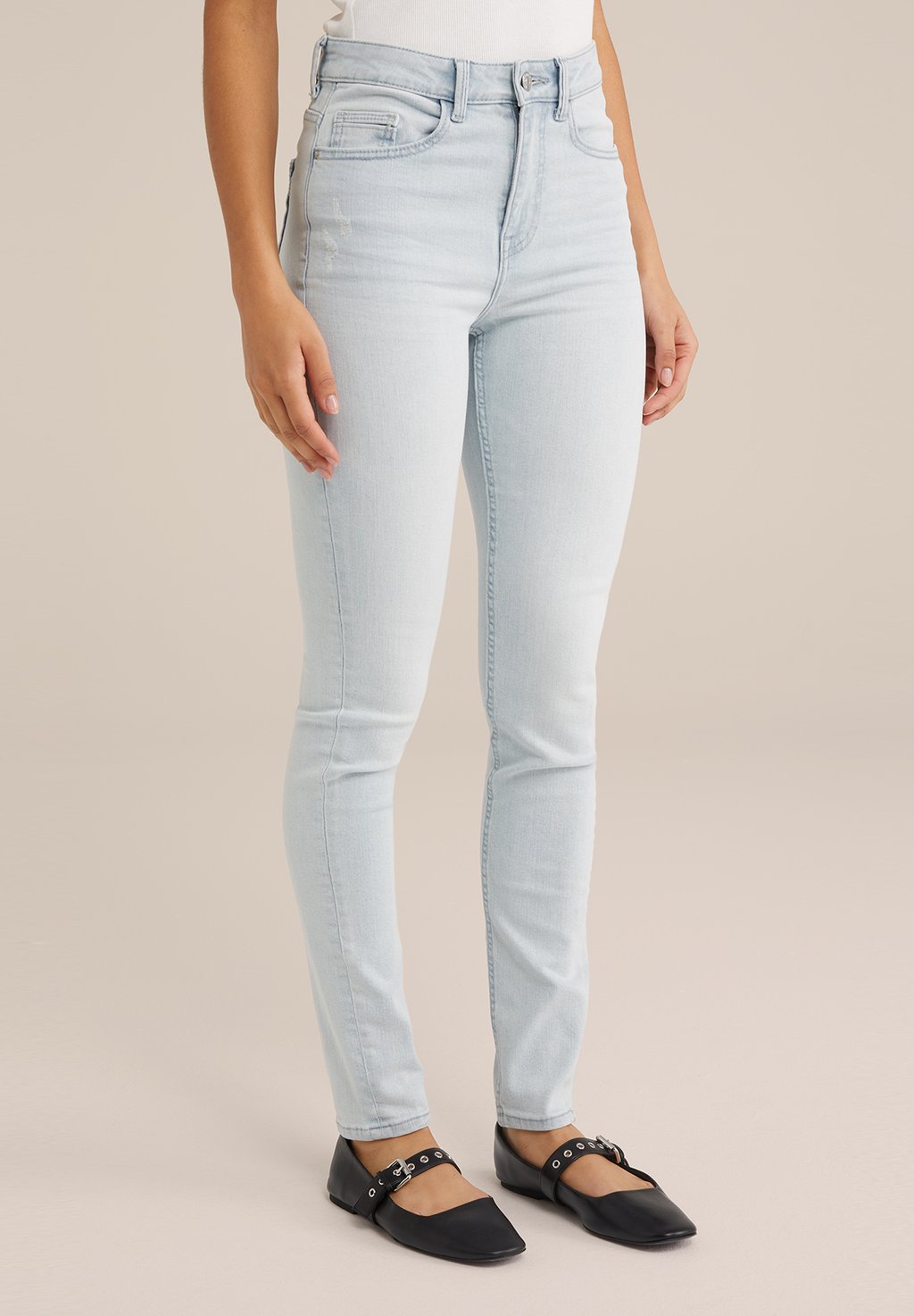 Джинсы облегающего кроя WE Fashion, светло-голубой
Джинсы облегающего кроя WE Fashion, светло-голубой