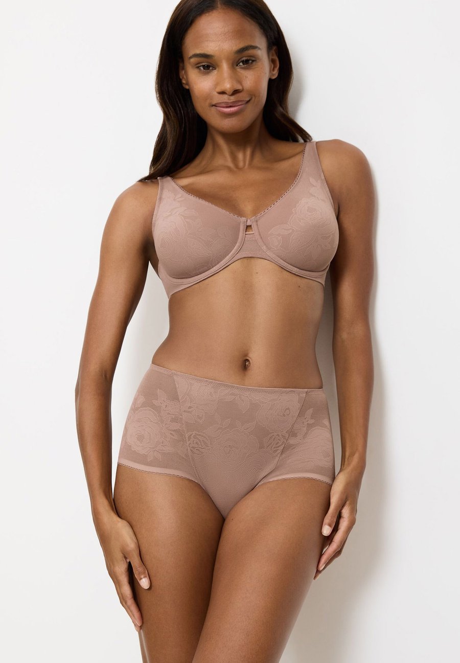 Бюстгальтер Triumph 2-PACK WILD SENSATION, Chocolate Mousse/Brown
Бюстгальтер Triumph 2-PACK WILD SENSATION, Chocolate Mousse/Brown