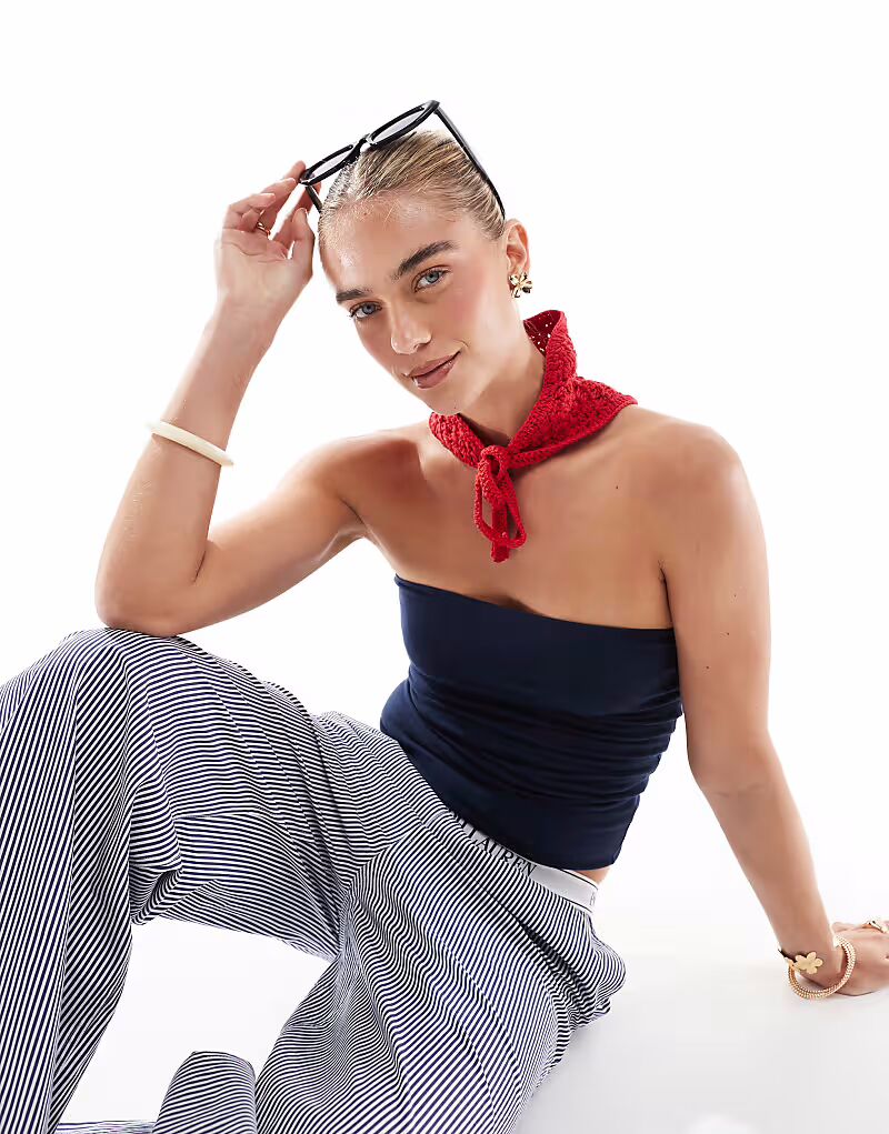 Двусторонний топ-труба Hollister темно-синего и серого цветов
Двусторонний топ-труба Hollister темно-синего и серого цветов