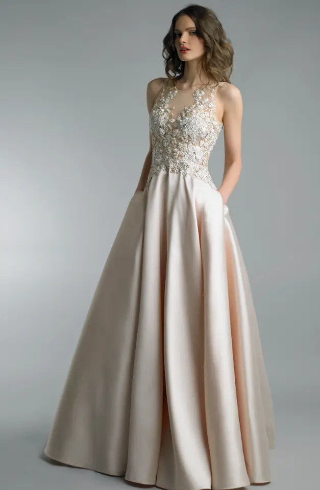 Basix Black Label вечернее платье с глубоким вырезом на спине
Basix Black Label вечернее платье с глубоким вырезом на спине