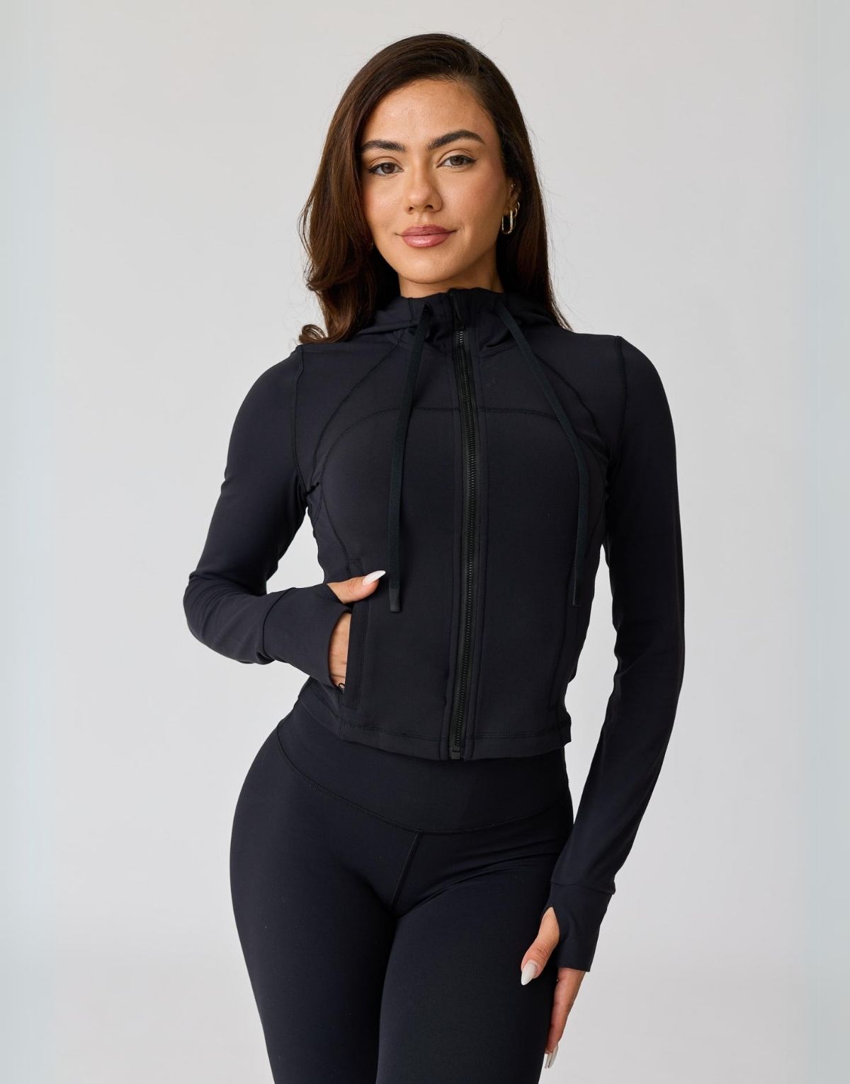 Толстовка с капюшоном Hera Zip Up AVA Active, черный
Толстовка с капюшоном Hera Zip Up AVA Active, черный