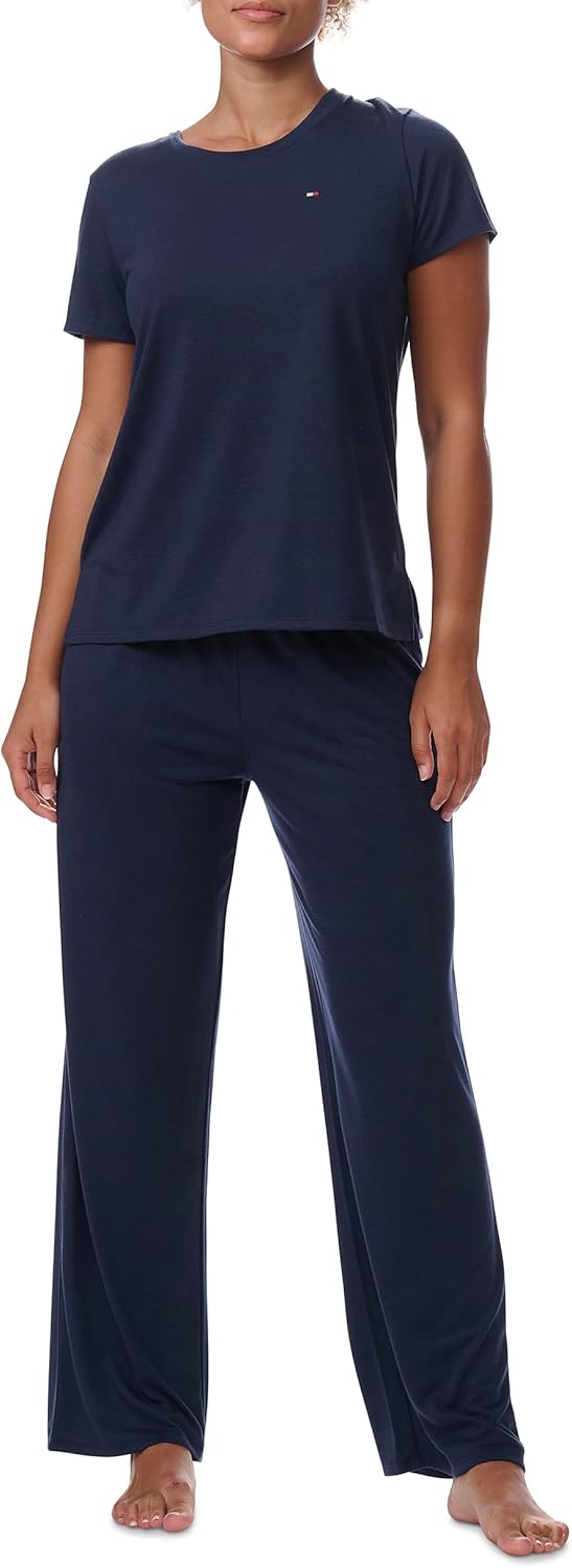 Женская пижама Tommy Hilfiger из футболки и брюк с открытыми штанинами, Sky Captain
Женская пижама Tommy Hilfiger из футболки и брюк с открытыми штанинами, Sky Captain