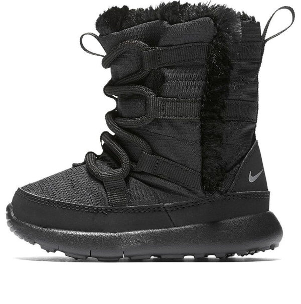 Кроссовки roshe one highvelcro Nike, черный
Кроссовки roshe one highvelcro Nike, черный