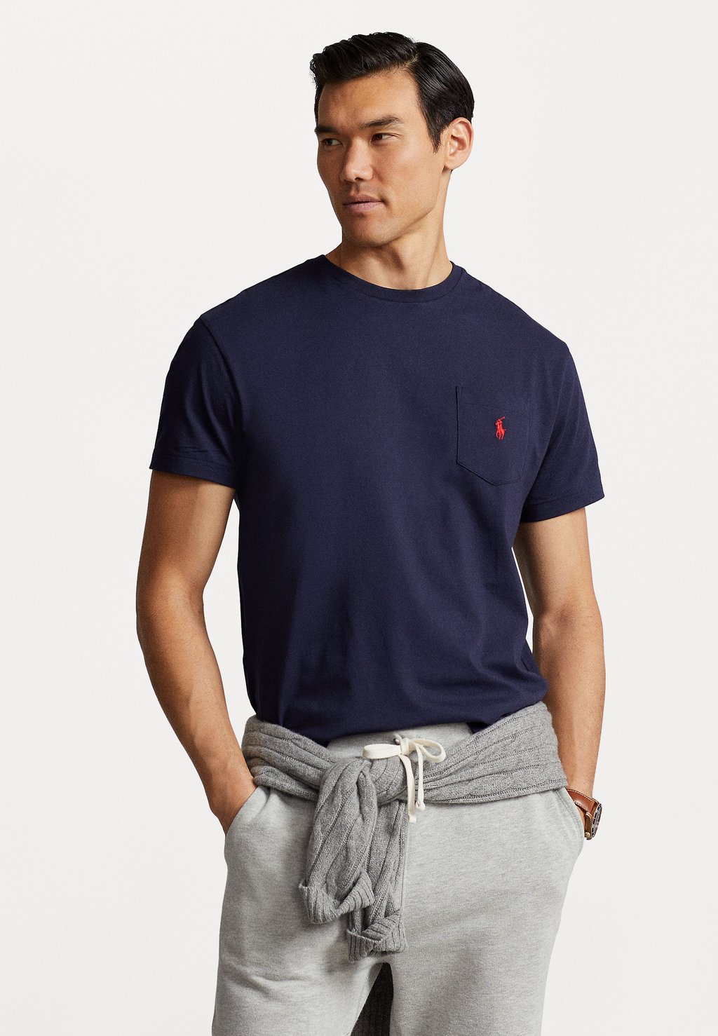 Базовая футболка CLASSIC FIT JERSEY POCKET T-SHIRT Polo Ralph Lauren, синий
Базовая футболка CLASSIC FIT JERSEY POCKET T-SHIRT Polo Ralph Lauren, синий