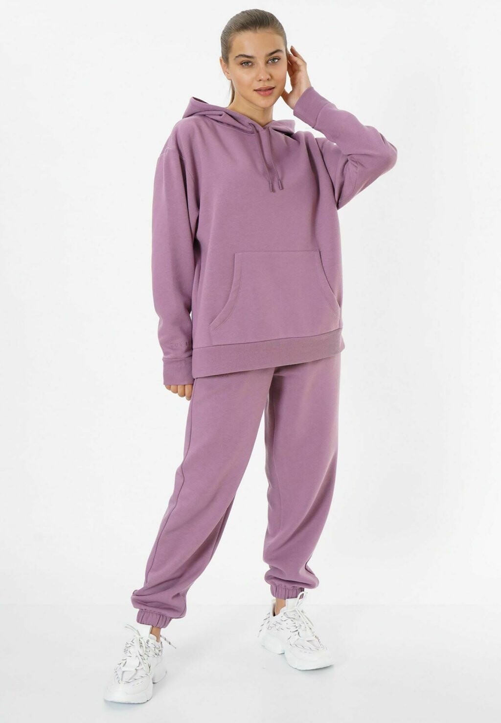 Спортивные штаны PASTEL EOSELIO, цвет plum
Спортивные штаны PASTEL EOSELIO, цвет plum