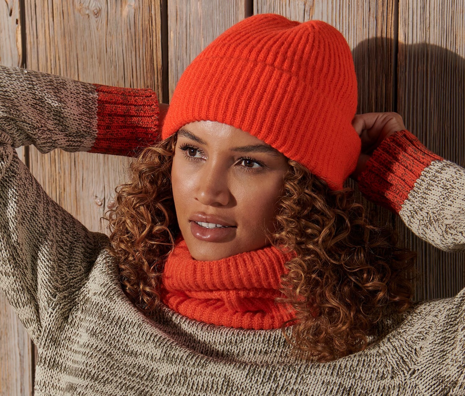 Вязаная шапка Tchibo, красный-оранжевый
Вязаная шапка Tchibo, красный-оранжевый