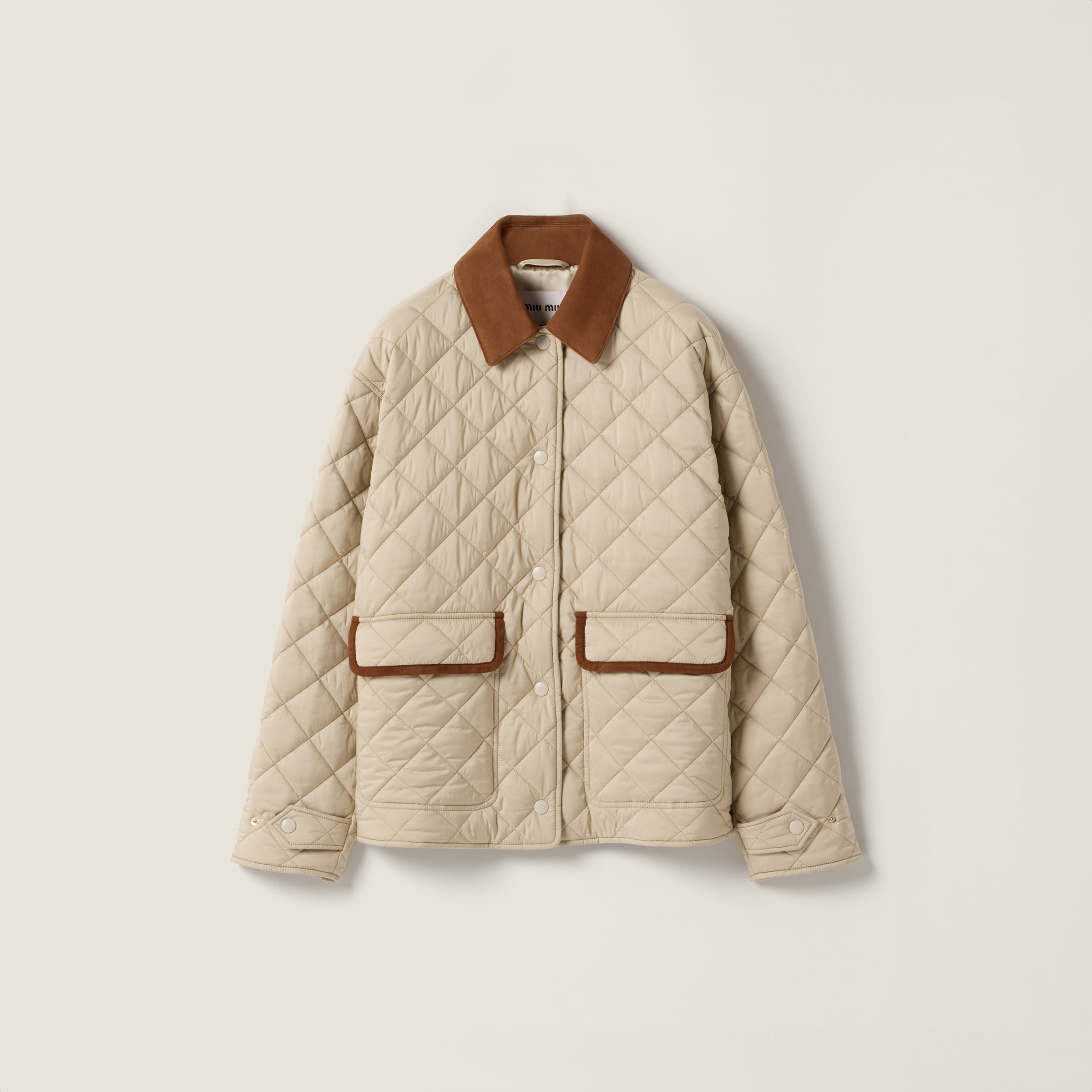 Стеганый блузон из технического понже MIU MIU, бежевый
Стеганый блузон из технического понже MIU MIU, бежевый