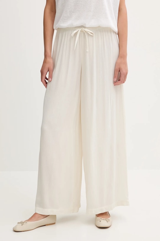 Брюки United Colors Of Benetton, бежевый
Брюки United Colors Of Benetton, бежевый