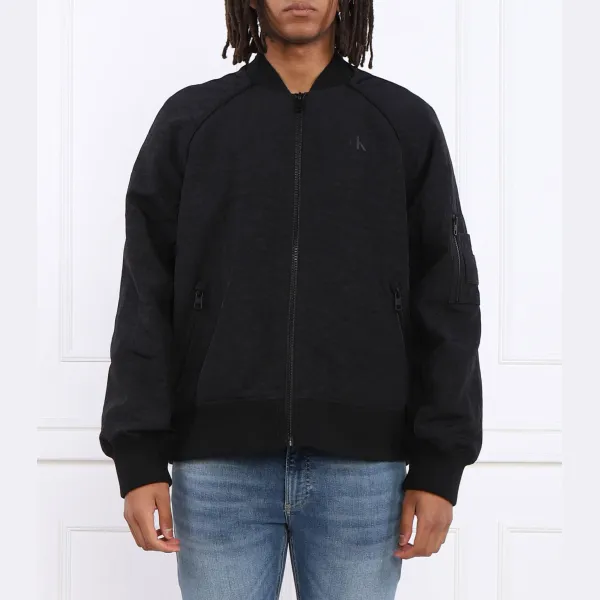 Куртка-Бомбер оверсайз с открытой молнией Calvin Klein, черный
Куртка-Бомбер оверсайз с открытой молнией Calvin Klein, черный