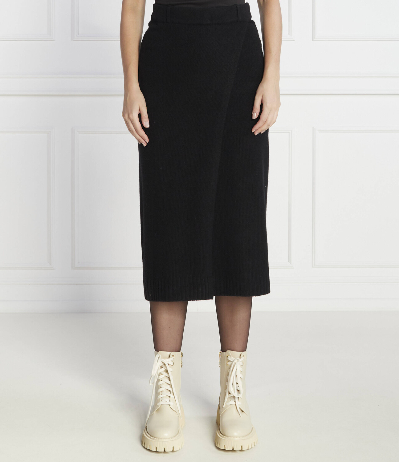 Юбка MAX&Co.FIABA, черный
Юбка MAX&Co.FIABA, черный