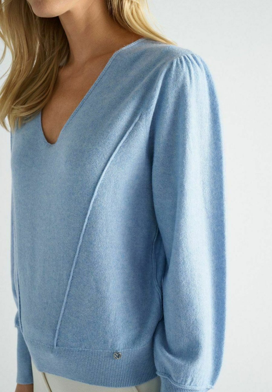 Джемпер Marie Méro Jumper, Lichtblauw/Light Blue
Джемпер Marie Méro Jumper, Lichtblauw/Light Blue