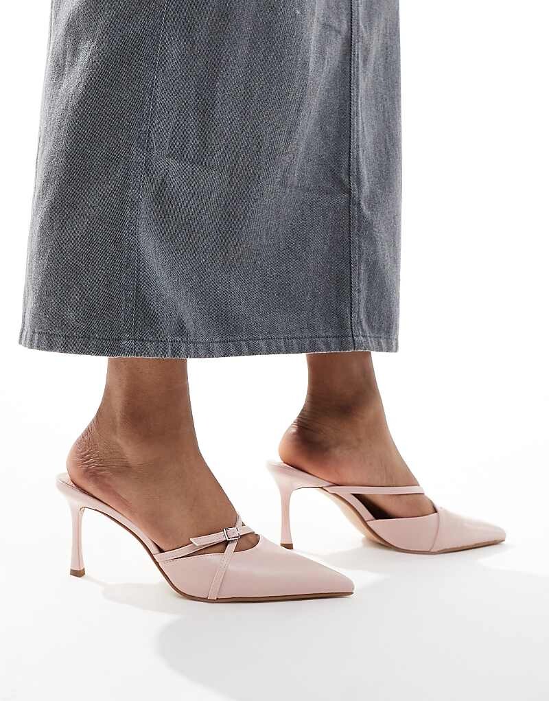 Public Desire – Cassanova – Розовые кружевные мюли с ремешками, каблуком и пряжками
Public Desire – Cassanova – Розовые кружевные мюли с ремешками, каблуком и пряжками
