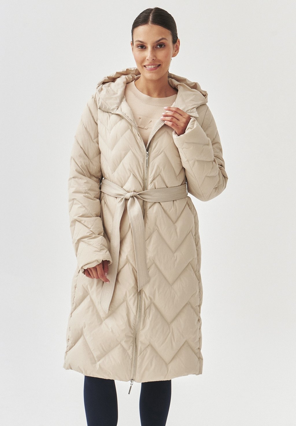 Пуховое пальто GAMI TATUUM, светло-коричневый
Пуховое пальто GAMI TATUUM, светло-коричневый