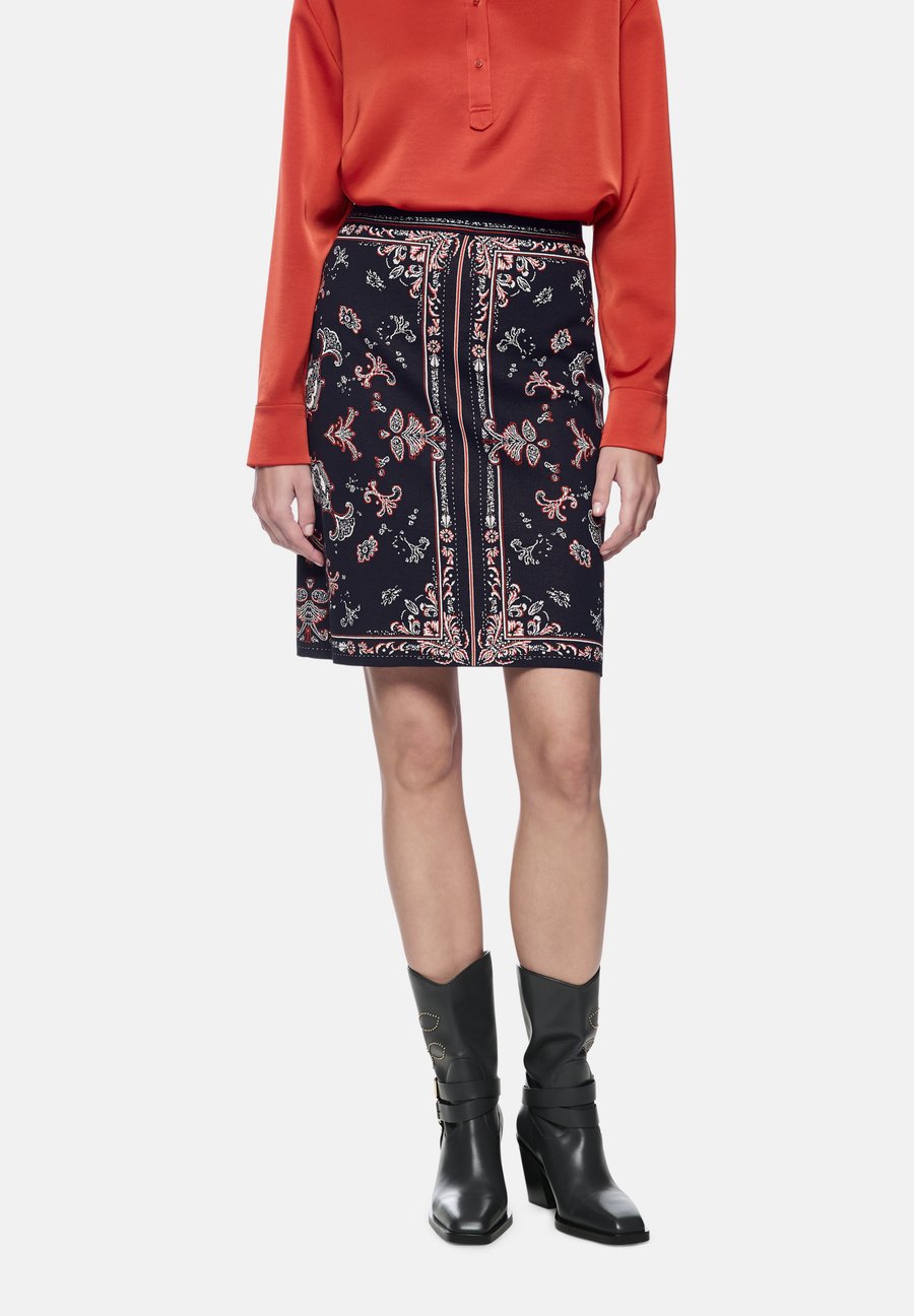 Юбка Marc Cain A-line skirt, Navy/Blue
Юбка Marc Cain A-line skirt, Navy/Blue