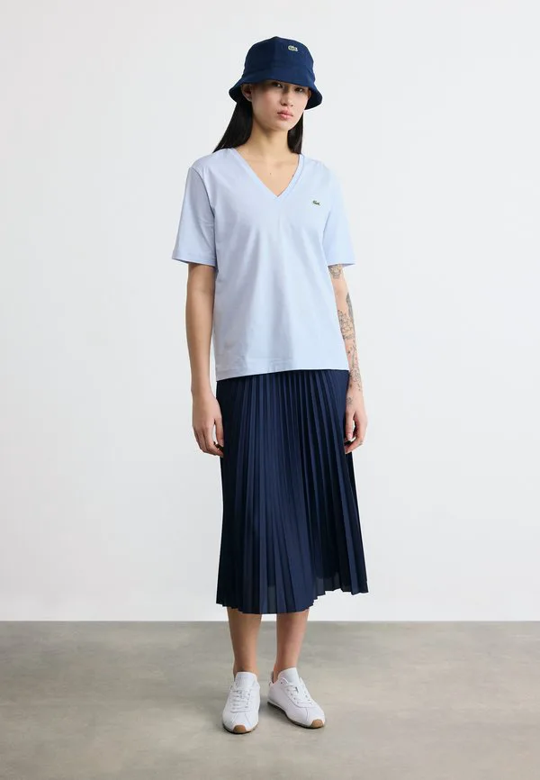 Простая футболка Lacoste, Phoenix Blue, Синий, Простая футболка Lacoste, Phoenix Blue
Простая футболка Lacoste, Phoenix Blue, Синий, Простая футболка Lacoste, Phoenix Blue