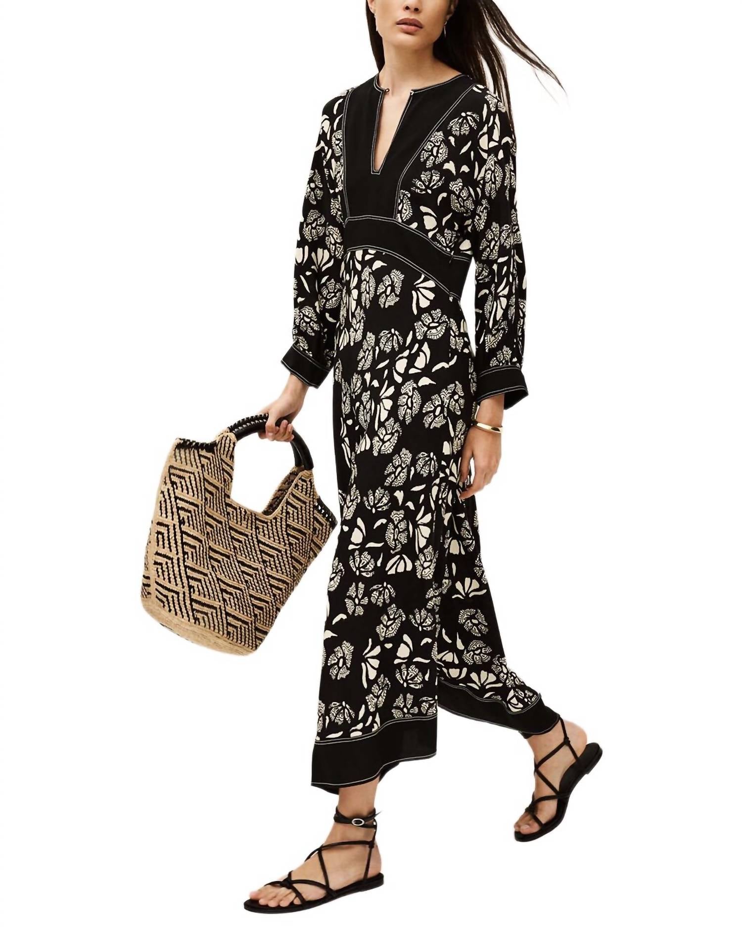 Платье Aude в черном цвете Ba&Sh, черный
Платье Aude в черном цвете Ba&Sh, черный